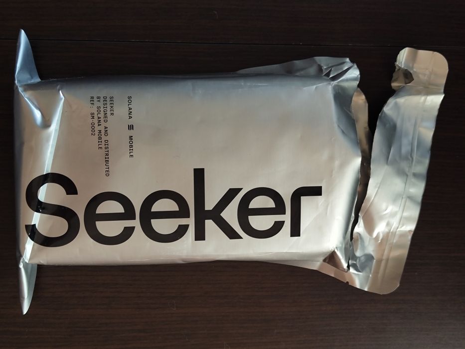 Смартфон Solana Seeker