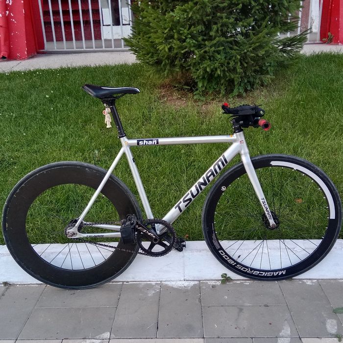 Fixed  gear Tsunami
