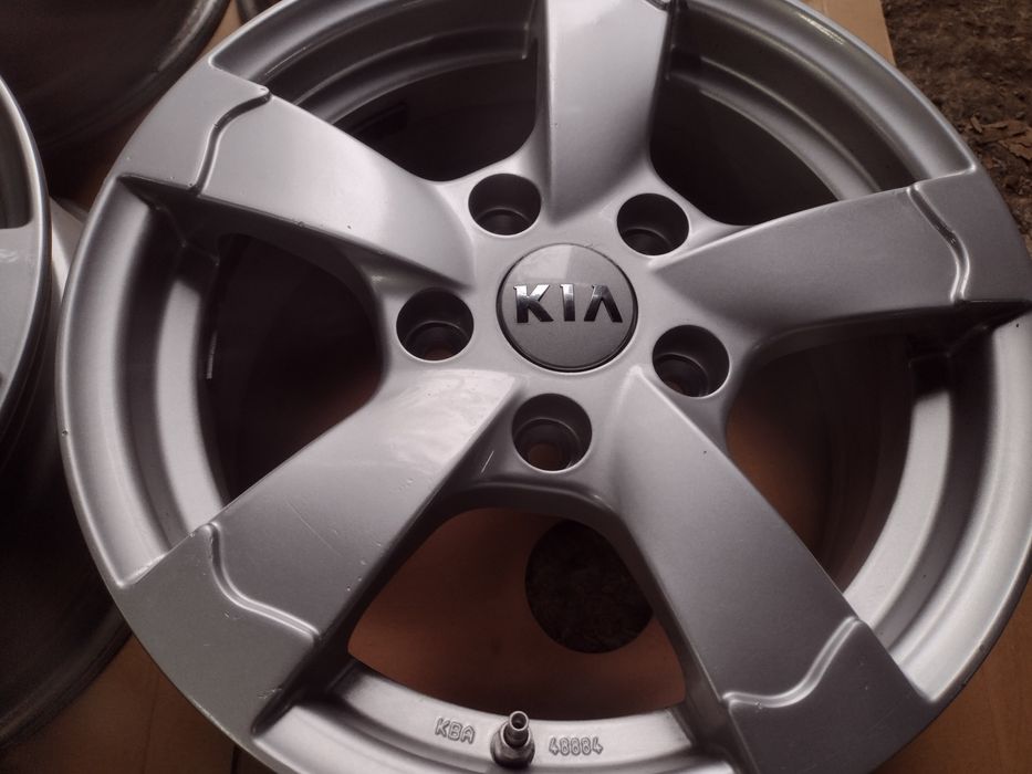 Перфектни DBW 15-5×114.3 ET45 6.5j Kia Ceed