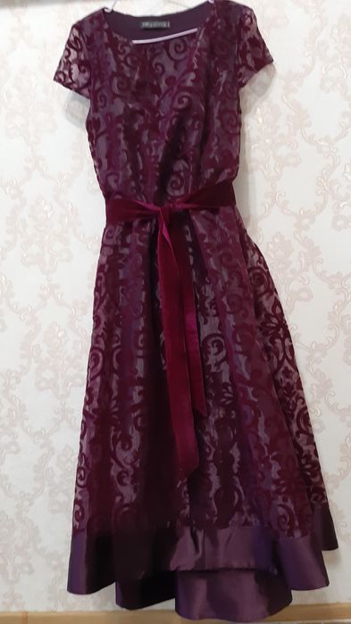 Платье вечернее, бордовое.