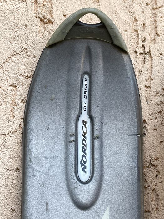 Schiuri 180cm Nordica