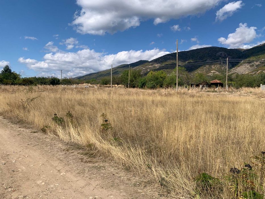 ПАРЦЕЛ в перспективен район на Карлово