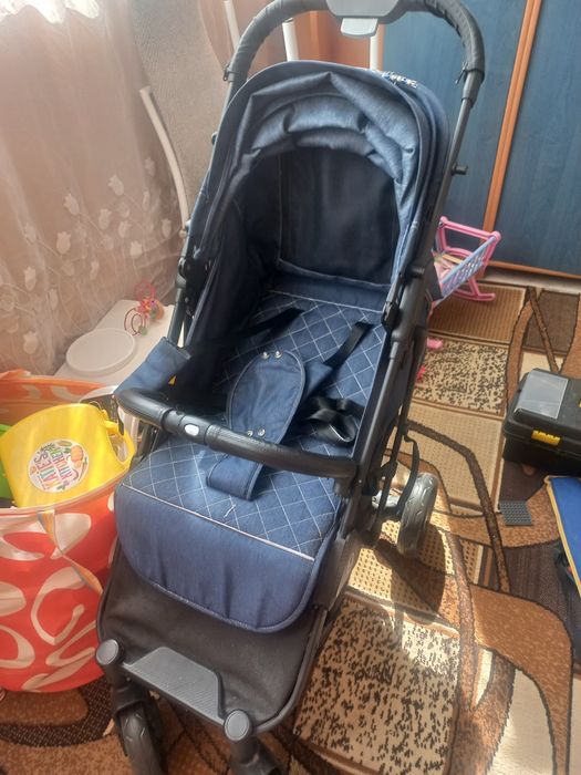 Продам детскую коляску