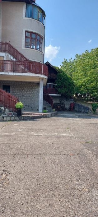 De vânzare casă cu teren