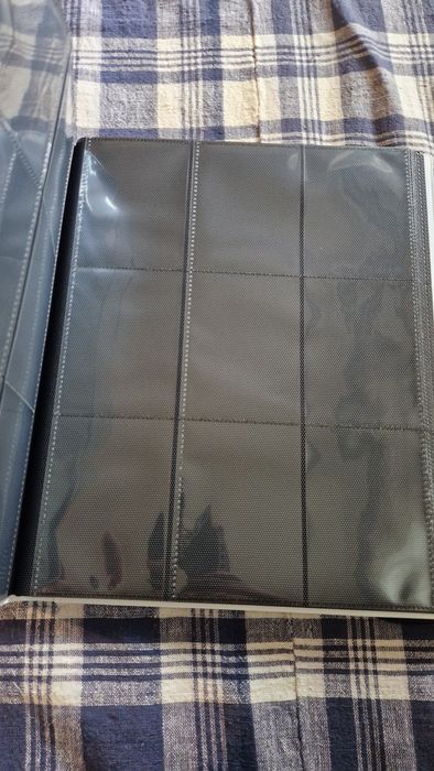 Pokemon TCG Prismatic Evolutions Eevee binder