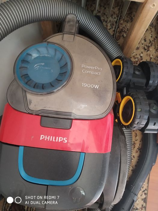 Продам пылесос Филипс