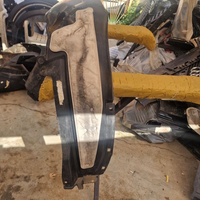 Hyundai i20  2022 преден десен подкалник