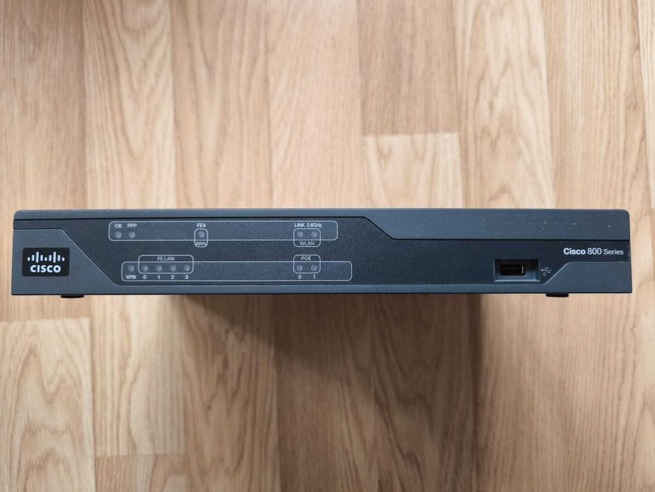 Router Cisco 881