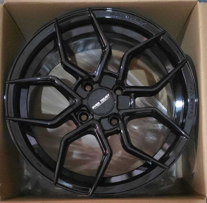 Formula Plus Diska R15