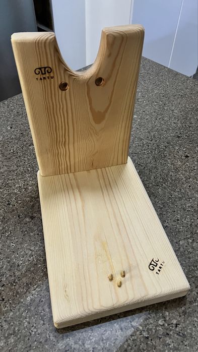 Хамоньера. Подставка для хамона