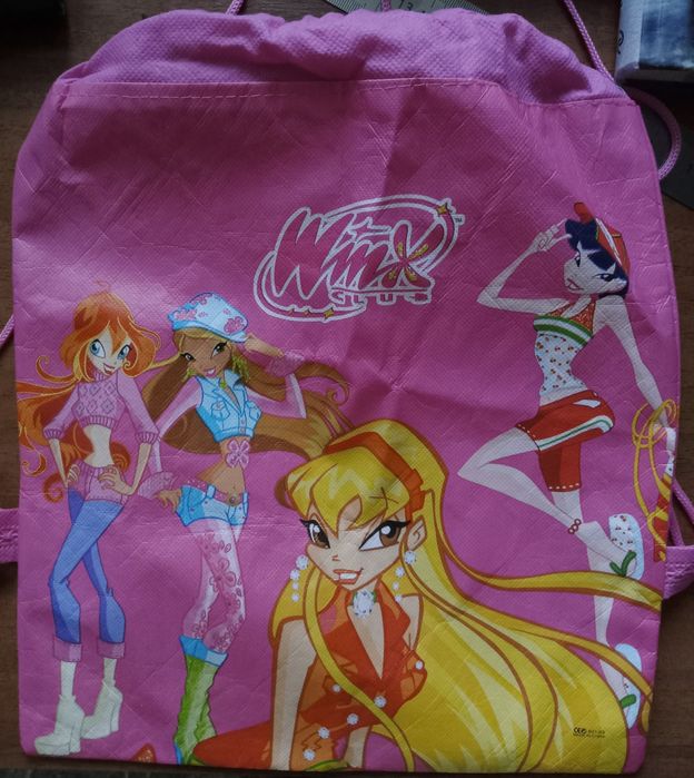 Продаю вещи с Винкс