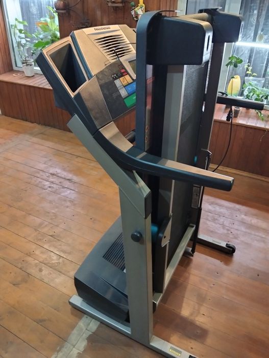 Продам беговую дорожку(USA)