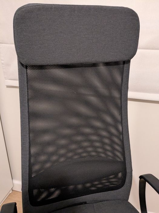 Vând scaun birou rotativ Markus Ikea