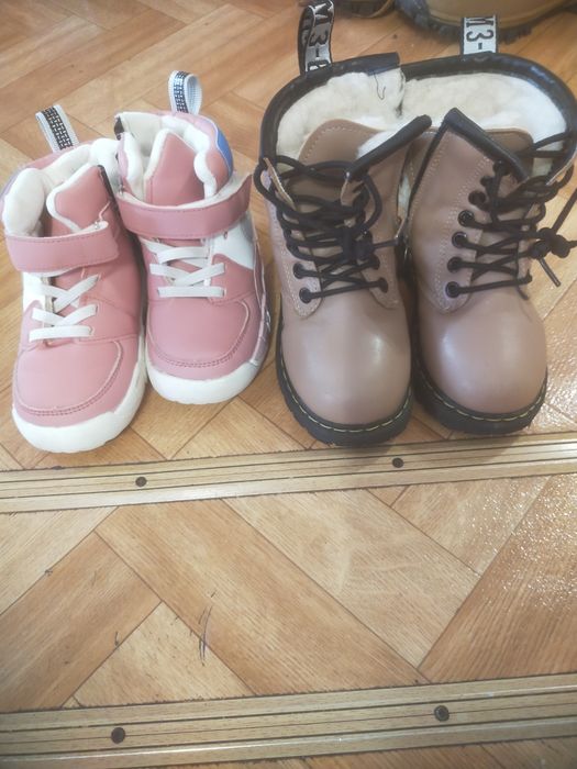 Продаю детскую обувь