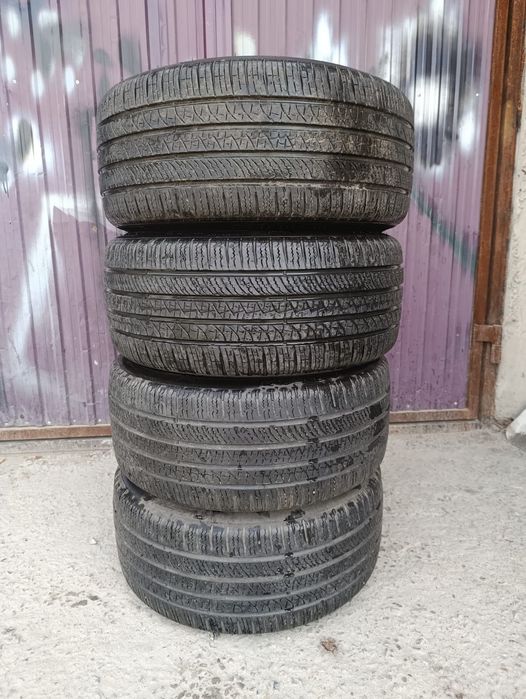 Шины комплект 245/40—R19