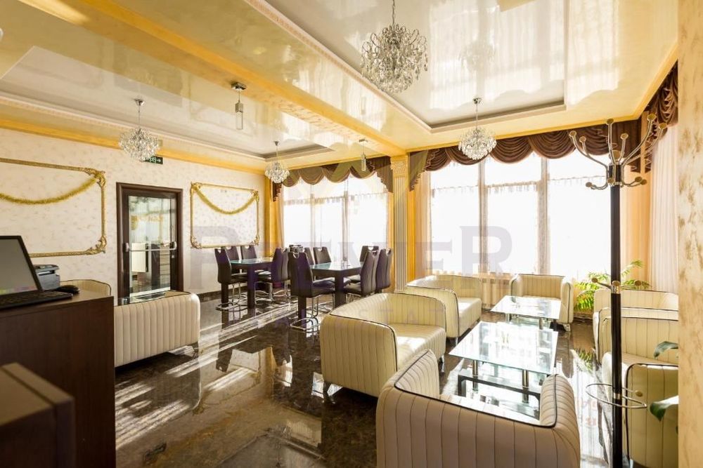 Продава се Хотел в Доспат - 780 кв.м за 641 €/кв.м - Снимка #3