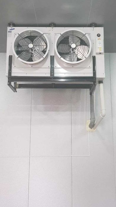 Продаются промышленные холодильники на 1,2 гектара в Янгибазаре срочно