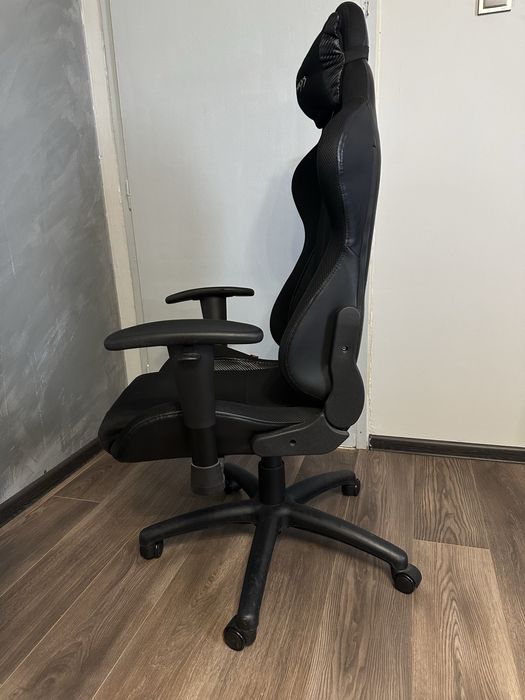 Гейминг Стол Генезис