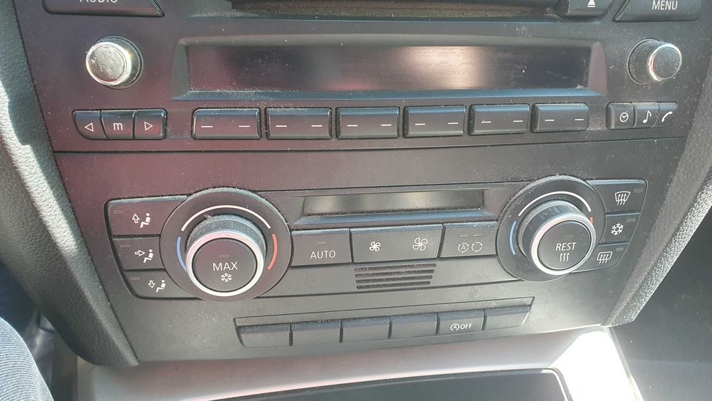 BMW E90 318D 143CP Defect