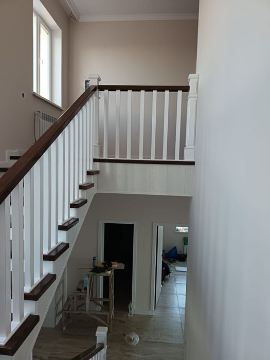 Изготовление лестниц для домов и коттеджей.