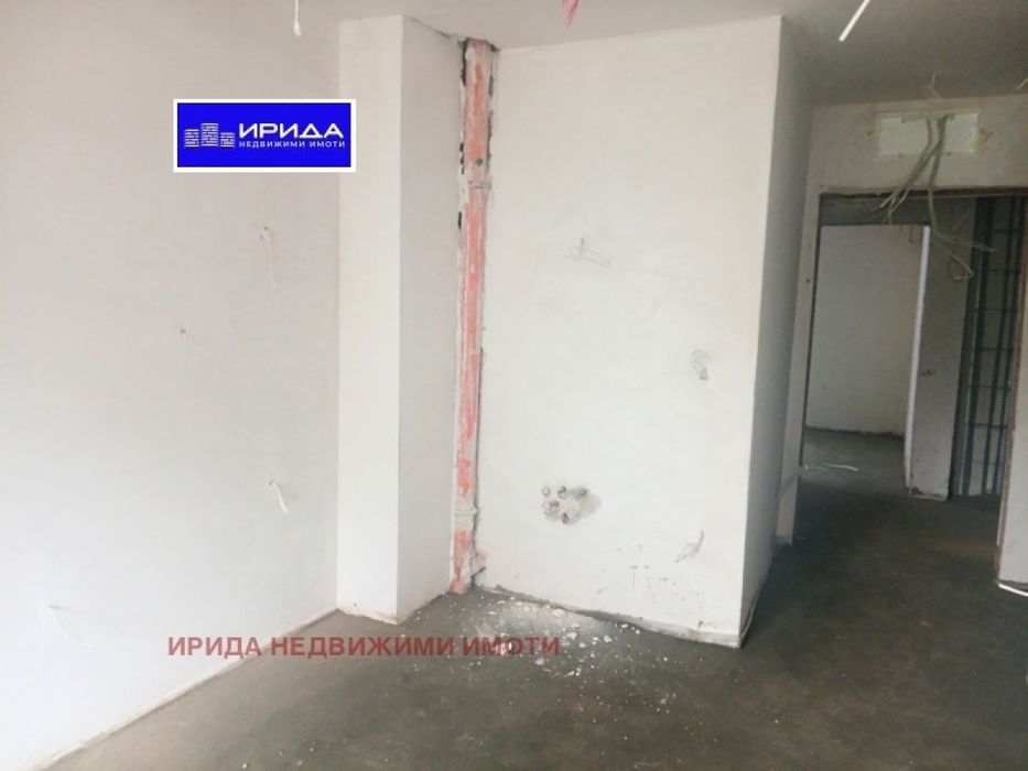 Продава се Тристаен апартамент в София, Борово - 90 кв.м за 2211 €/кв.м - Снимка #2