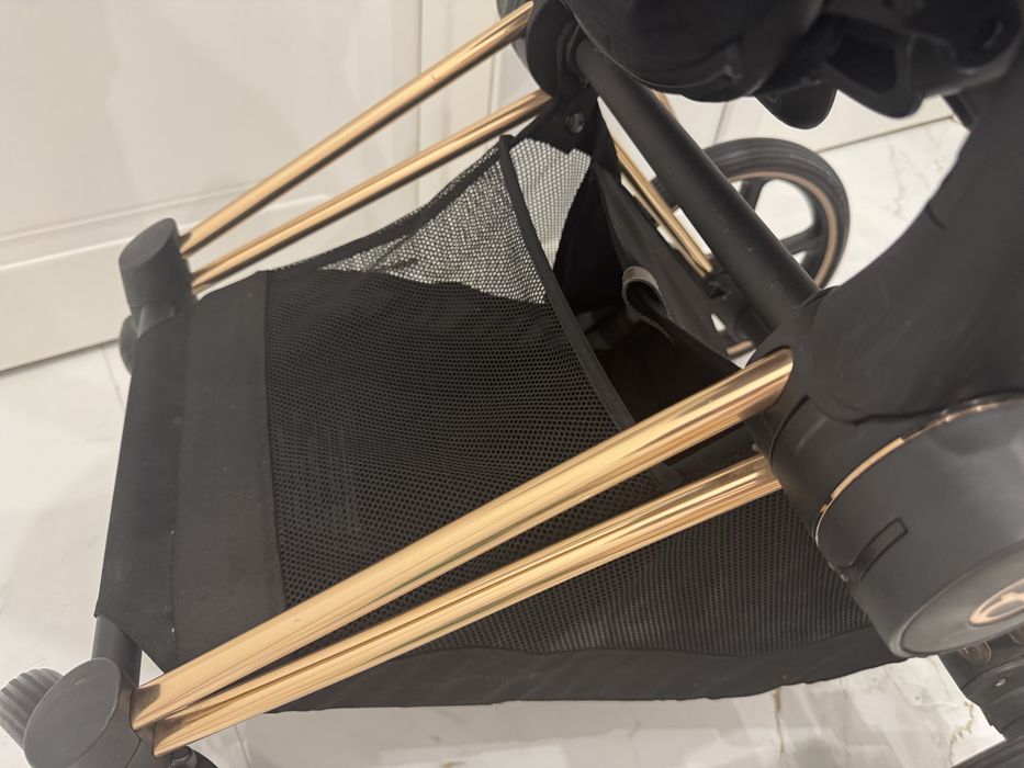 Продам коляску Cybex Priam lV