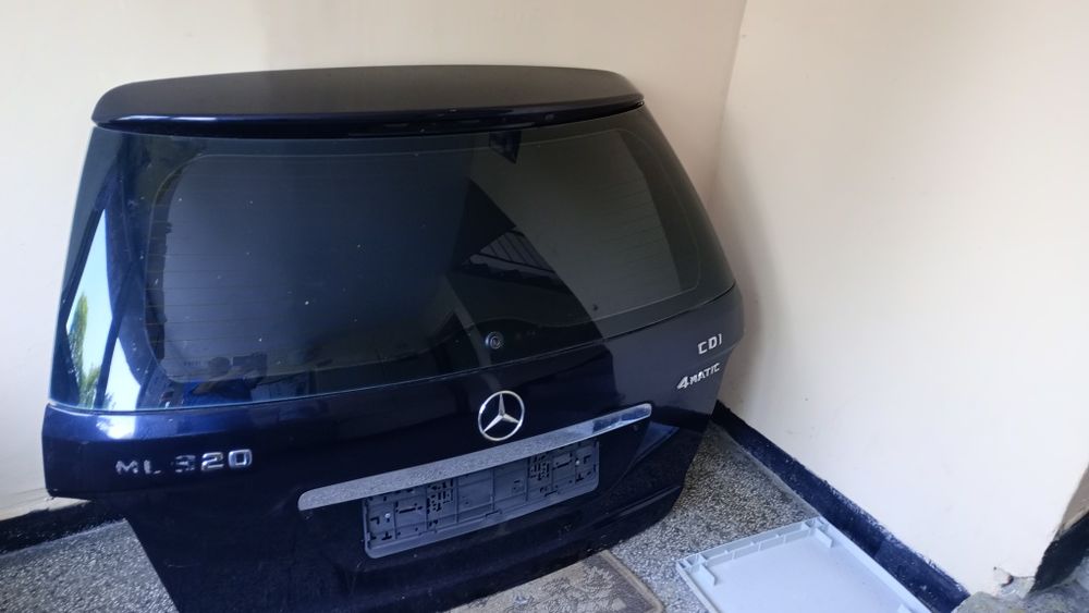 За Мерцедес МЛ W164- Задна броня и задна врата/капак/багажник