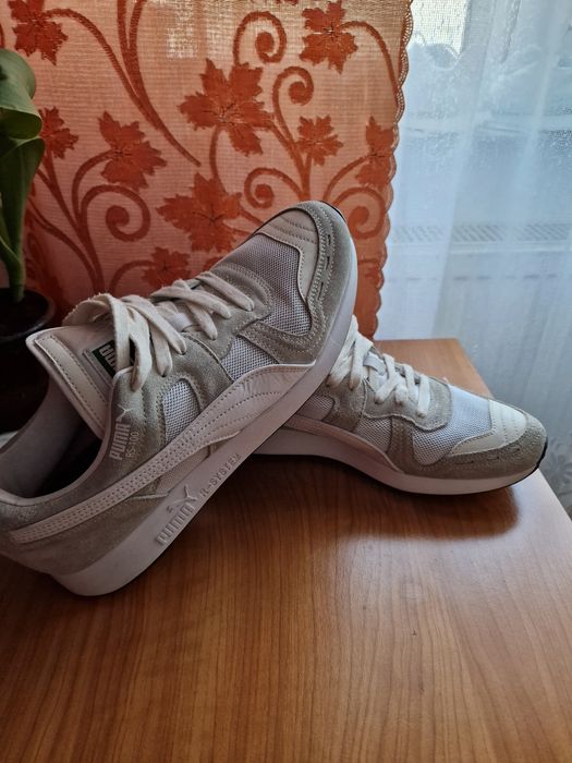 Adidasi PUMA stare impecabila.