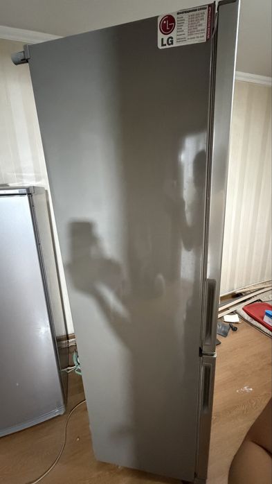 Холодильник LG в отличном состоянии