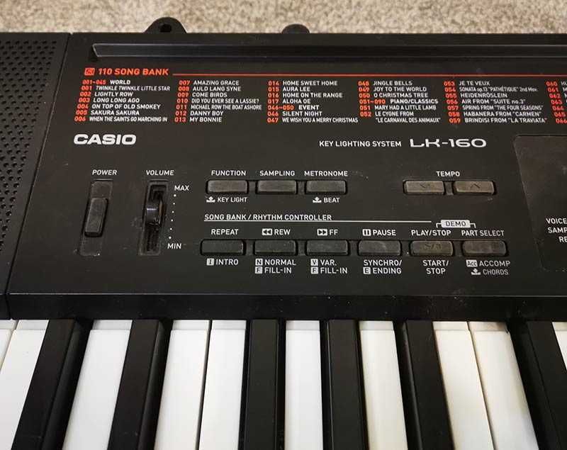 компютърна миди клавиатура CASIO LK-160 синтезатор с 5 октави и USB