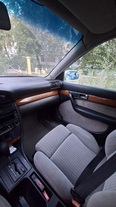 Продам ауди 100 с4