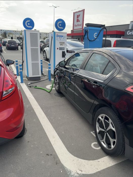 Chevrolet Volt 2013  plug in hybrid