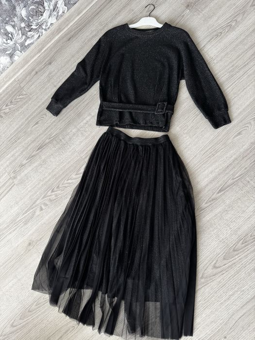 Продам костюм женский