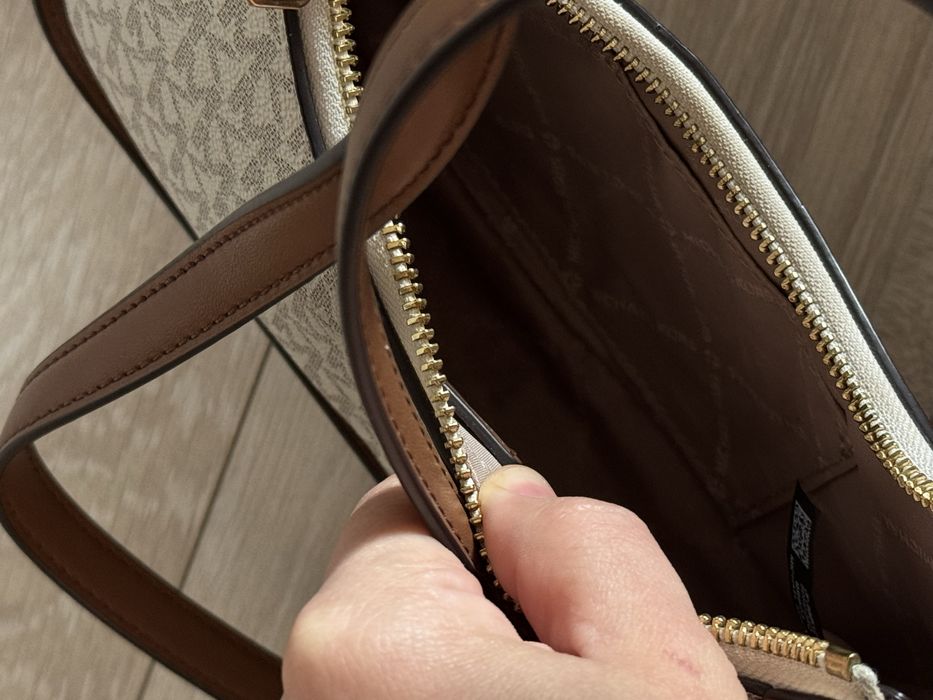 Продам сумку michael kors оригинал