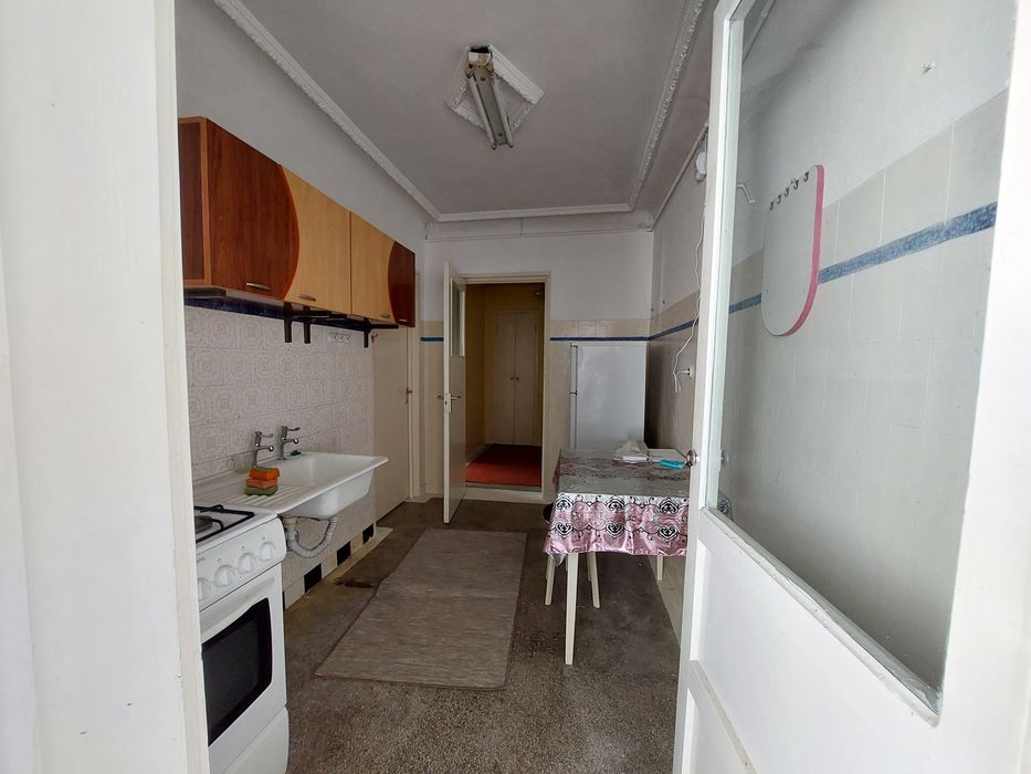 Proprietar. Vând apartament  2  camere Ploiești Nord (Cameliei) – Decomandat, 2 balcoane, vedere liberă