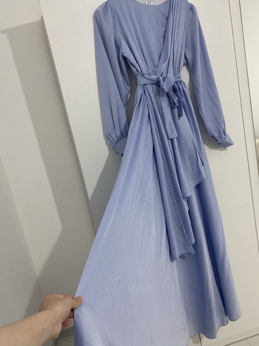 Платье новое одевала 1 раза