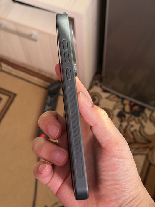 Продам OnePlus Nord 5