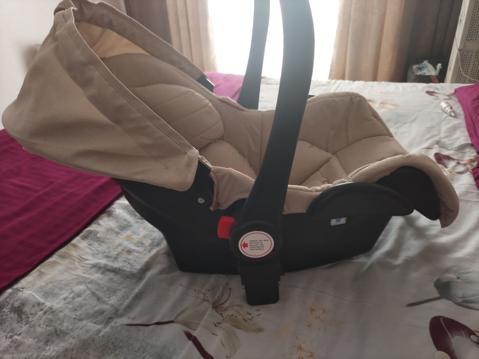 Продаётся детский коляска и авто кресло