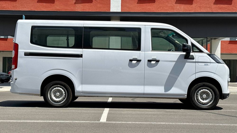 Geely Farizon V7E 2026:Yangi elektr mini avtobus! 370 km masofa!
