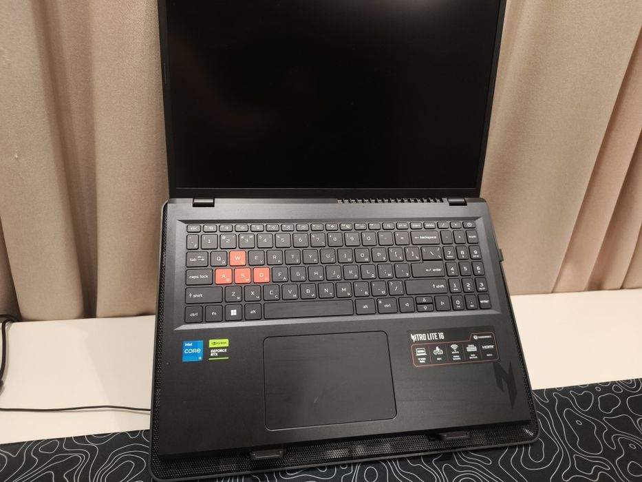 Acer nitro lite 16