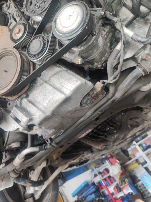 Продавам двигател за Ауди б7 2.0