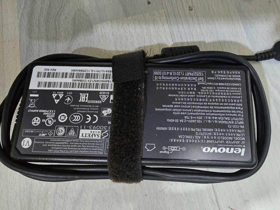 Зарядно за лаптоп Lenovo 135w