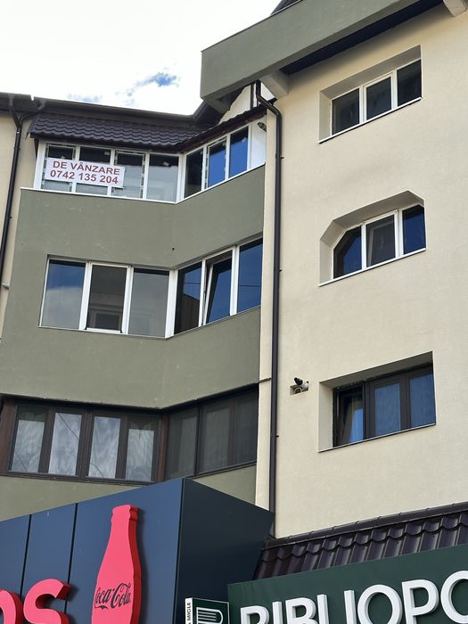 Vand apartament 4 camere