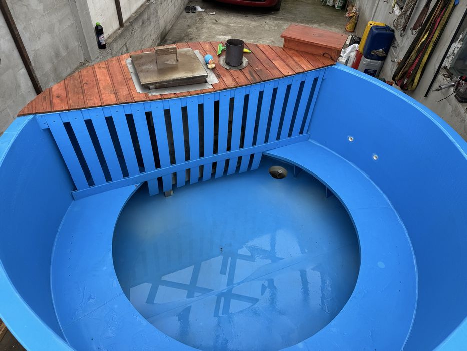 Vand ciubăr de 8-10 persone