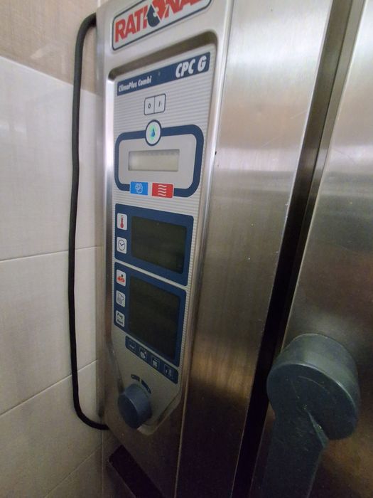 Cuptor Rational pe gaz 6 tavi