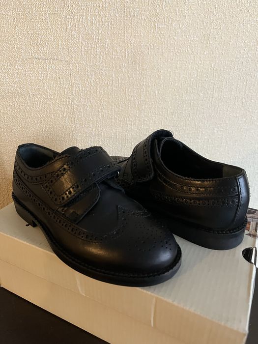 Продам детскую обувь