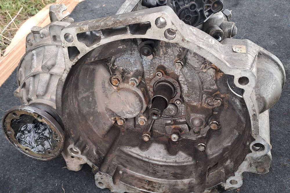 Шестстепенна скоростна кутия Volkswagen Touran II 2011-2015