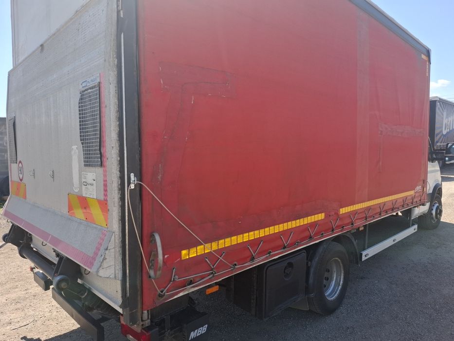 Autoutilitara iveco