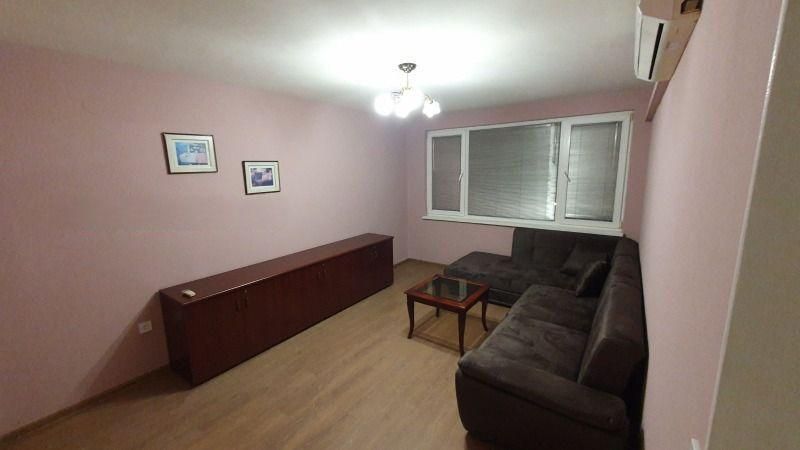 Дава се под наем Двустаен апартамент в София, Зона Б-18 - 60 кв.м за 647.19 € - Снимка #1