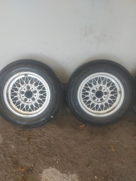 Ассалаумалейкум жігіттер зимний 4балон дискісімен 205/65/15 дискі жағд